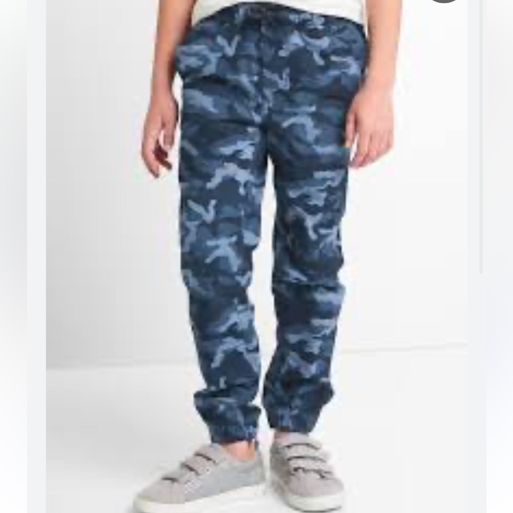 Gap Kids - Camo Joggers in green and blue